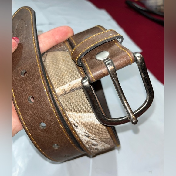 REALTREE Brown leather CAMOUFLAGE BELT Silver Buckle 95001K/200,  MENS 34-34 MED - Picture 3 of 16